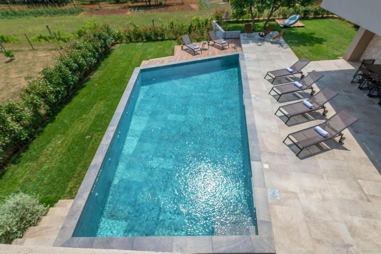 Luxury Beachside Villa With A Pool And A Sea View Banjole 0*,  Croatia