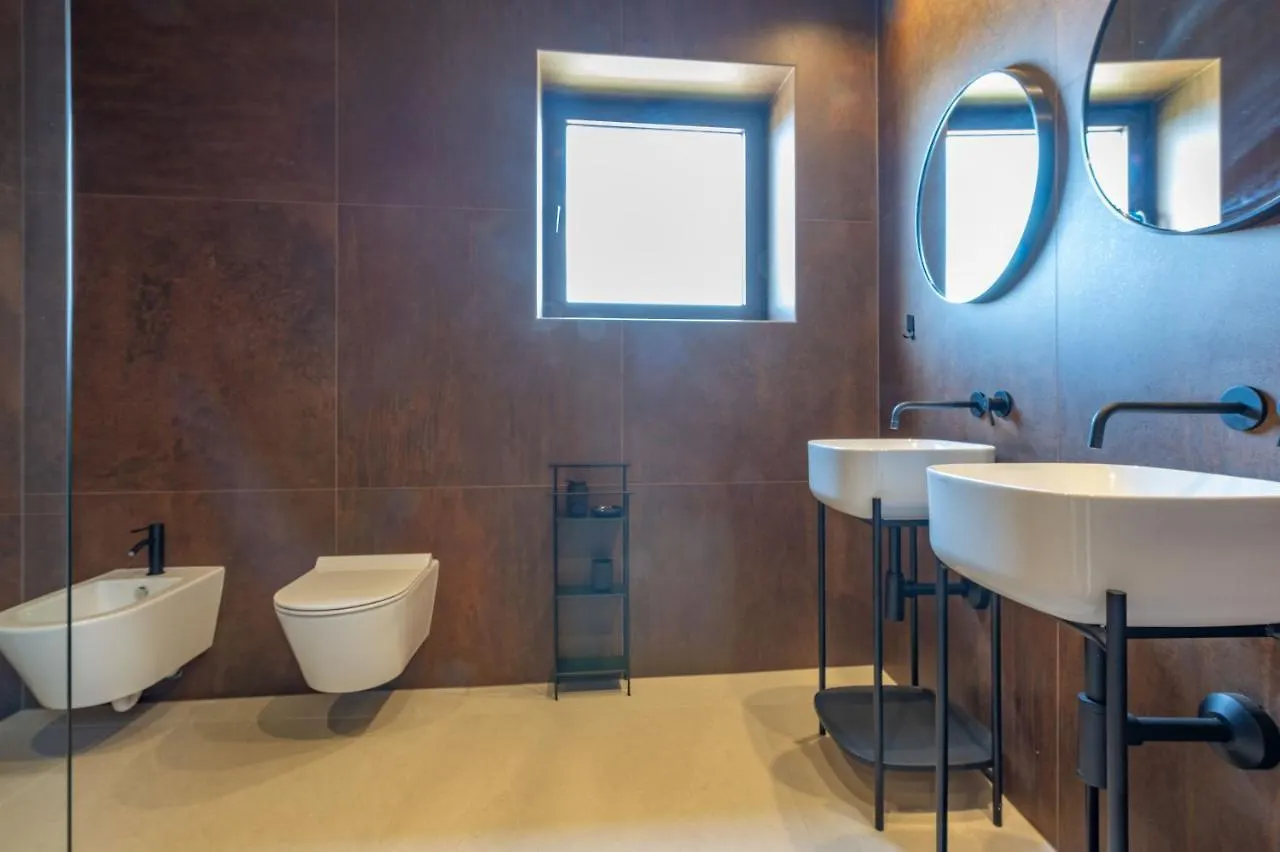 Luxury Beachside Villa With A Pool And A Sea View Banjole